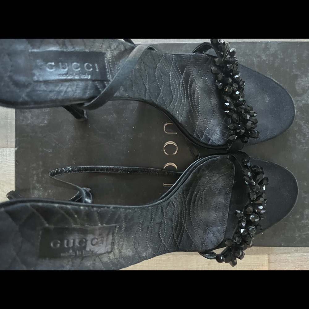 Authentic black Gucci Pump with rhinestones. Rare